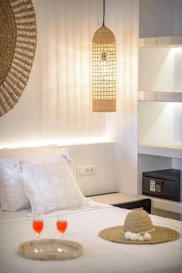Thealos Santorini Apartment