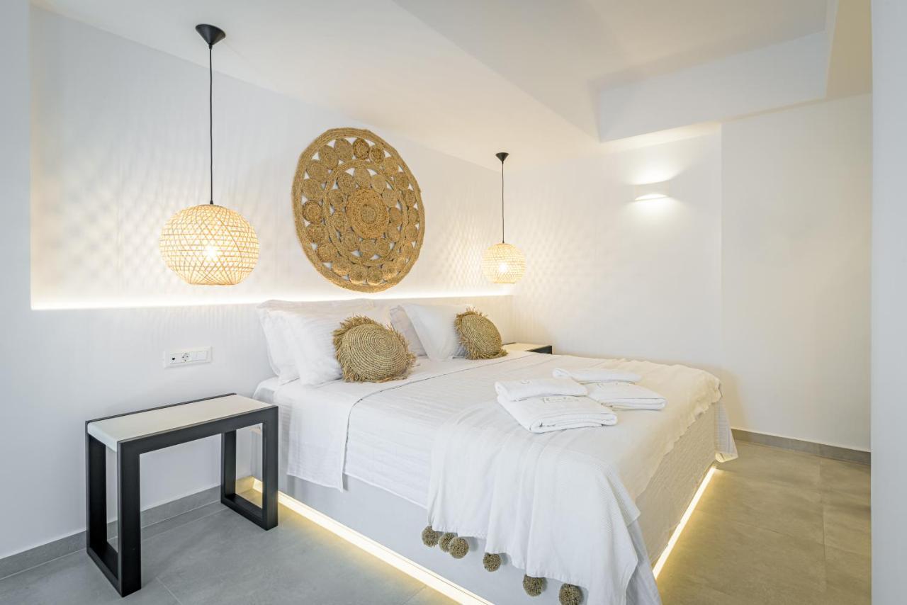 Thealos Santorini